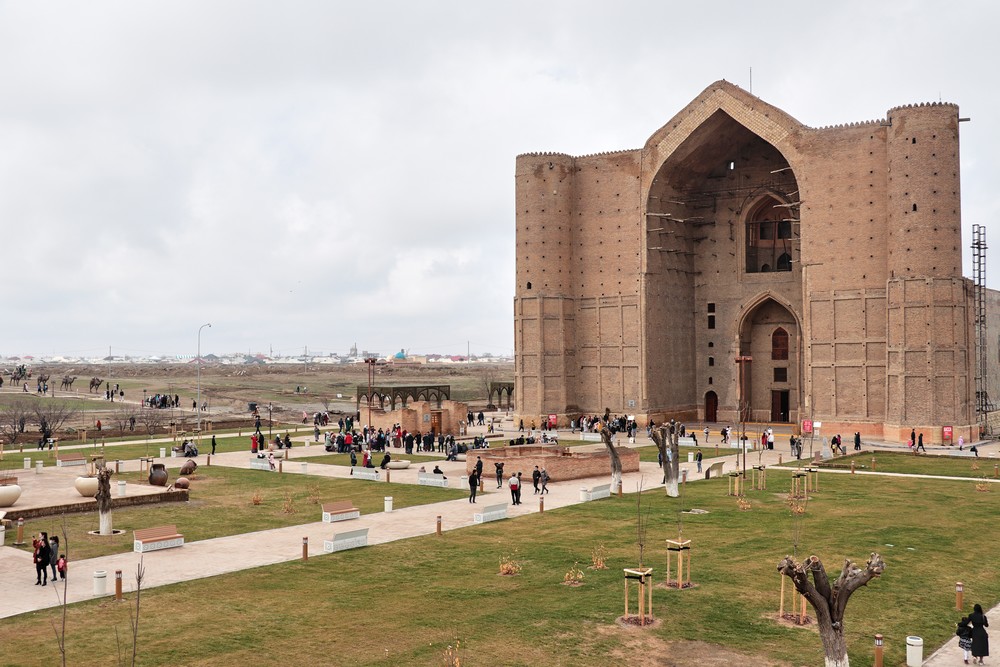 Türkistan ın sembolü Hoca Ahmet Yesevi Türbesi