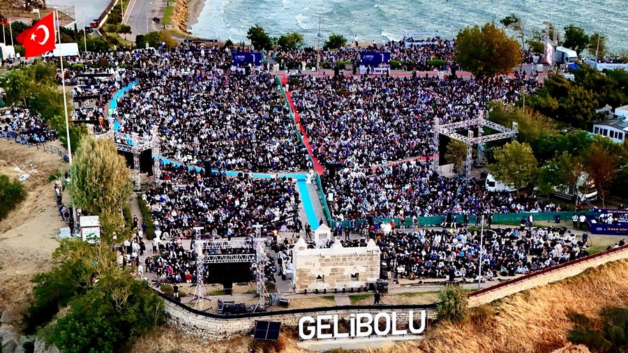 Doğuş Azebler İşrak İbadeti Buluşması Binlerce Katılımcı Eşliğinde Gerçekleştirildi