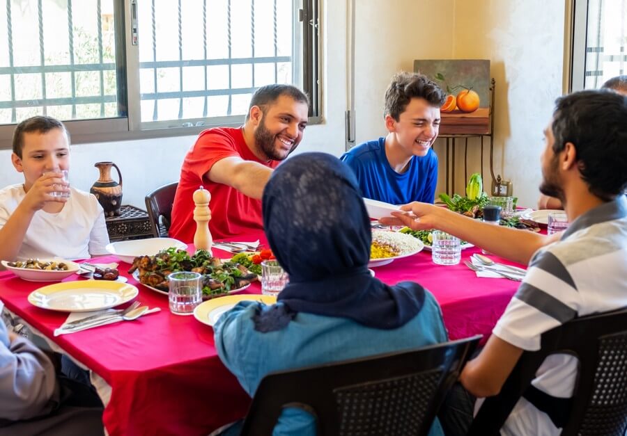 Aile içi güçlü iletişim ekran bağımlılığını azaltabilir