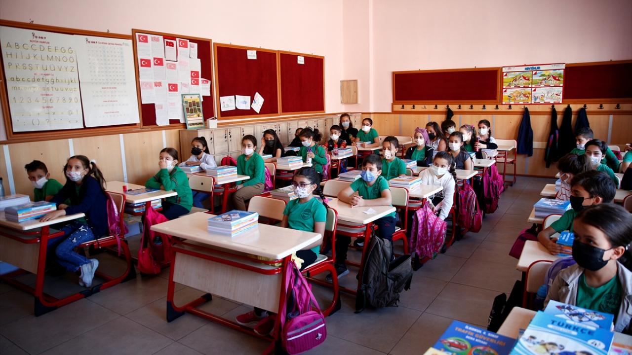 Yarıyıl tatilinin ardından ilk ders zili 