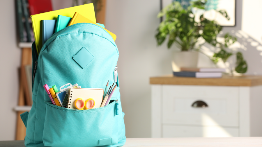 Ağır çanta taşıyan öğrencilerde sırt ve bel ağrısı riski artıyor