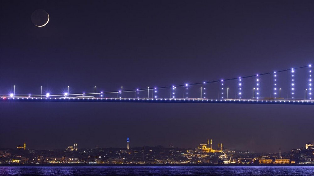 Regaib Kandili bu akşam idrak edilecek