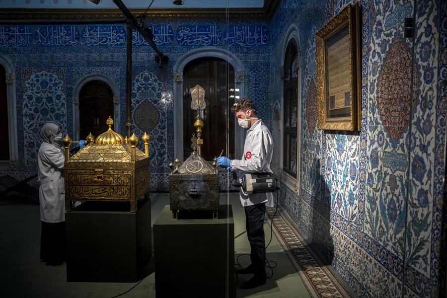 Topkapı Sarayı Mukaddes Emanetler Dairesi nde Ramazan hazırlığı