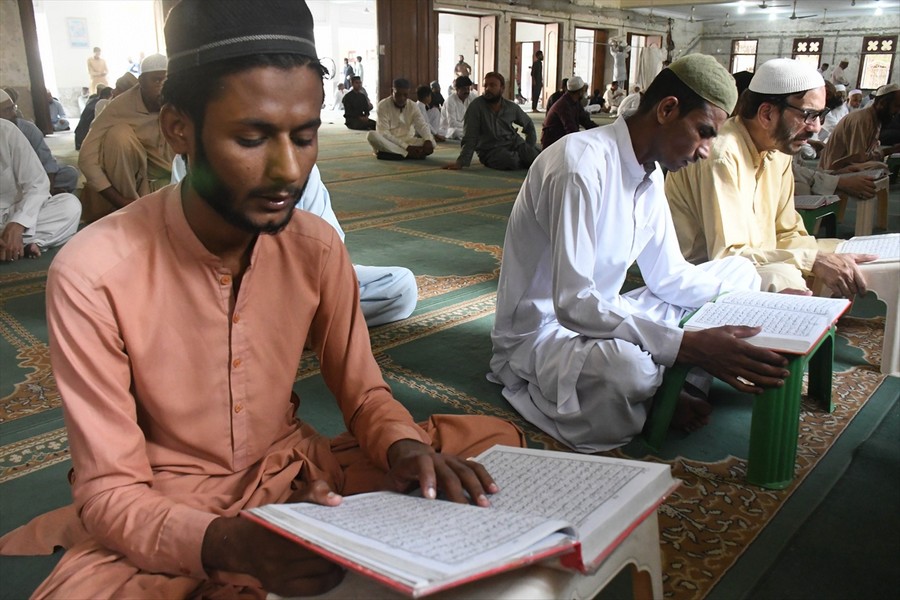 İslam âlemi itikafta