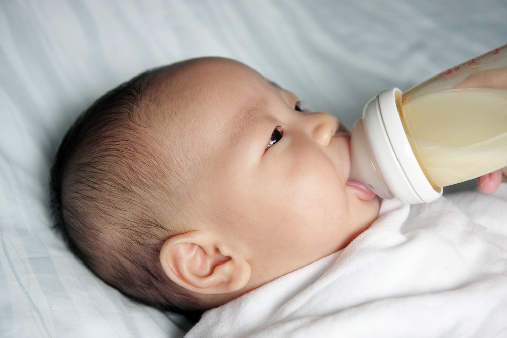 Emziren annelere diyet baskısı yapılmamalı 