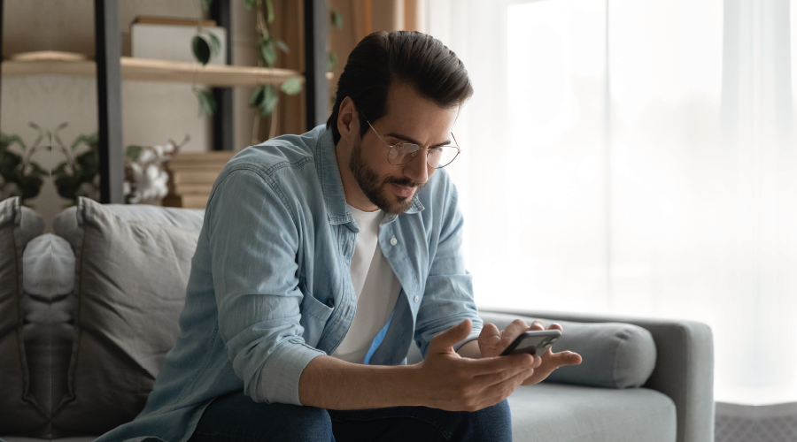 Öne eğik ekran kullanımı “Tekno Boyun”a yol açıyor