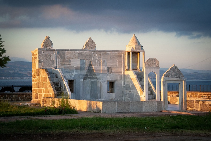 İstanbul un kilidi; Azebler Namazgâhı