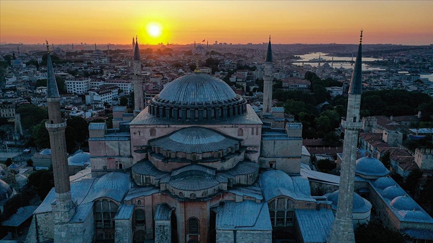Ayasofya restorasyon sırasında ziyarete açık olacak